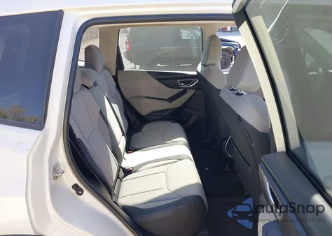 2021 Subaru Forester Premium z USA, uszkodzony, nr VIN JF2SKAFC1MH509971